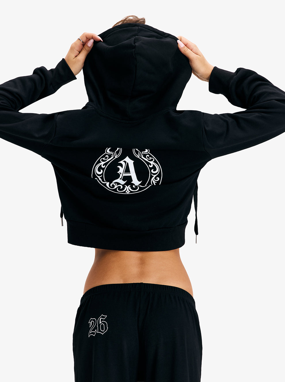 קפוצ'ון   Zip Crop